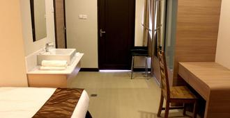 Riverside Residence by Gina Suite - Bandar Seri Begawan - Bedroom