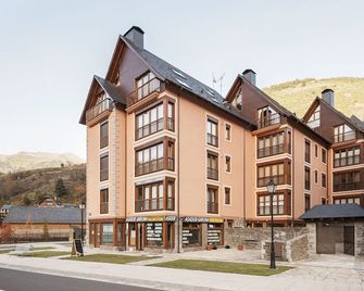 Luderna - Dúplex des Neres - Viella - Building