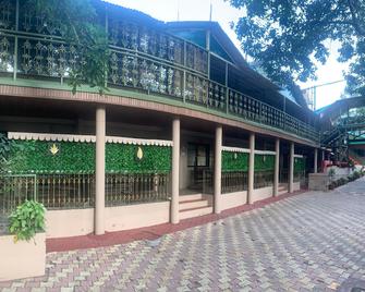 Pan Hill Hotel - Panchgani - Building