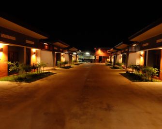 The Bed Kolok Resort - Rantau Panjang - Edificio