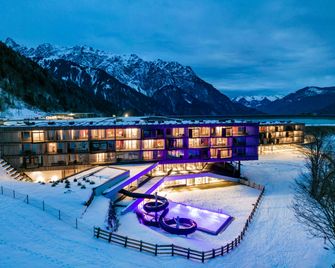 Falkensteiner Family Hotel Montafon - The Leading Hotels of the World - Tschagguns - Building