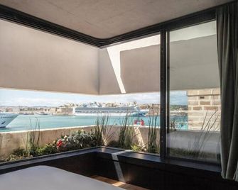 Stilla, San Mikiel - Senglea - Balkon