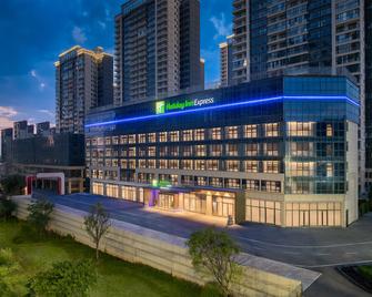 Holiday Inn Express Kunming Economic Dev Zone - Kunming - Building
