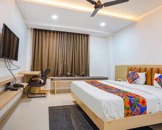 Marbella Hotel And Resort - Indore - Chambre