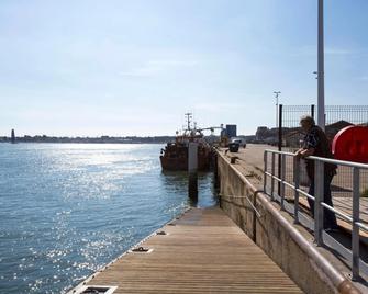 Hotel Les Gens De Mer Lorient By Popinns - Lorient - Outdoor view