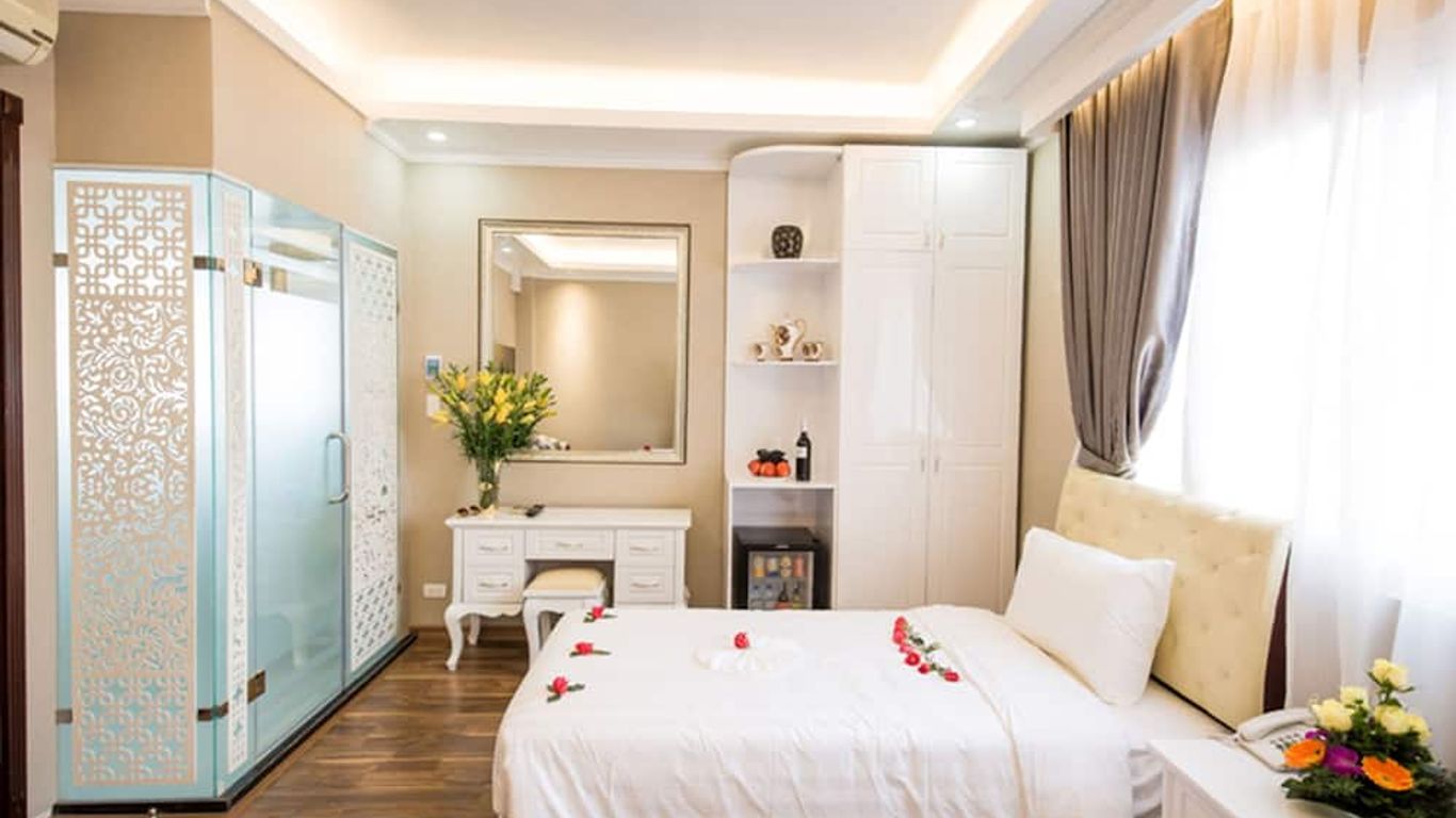 Little Hanoi Deluxe Hotel