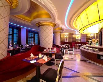 Dynasty International Hotel Dalian - Dalian - Restaurant