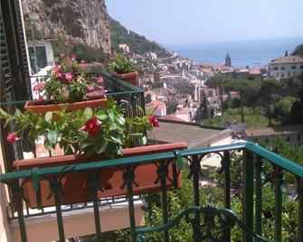 La Valle Delle Ferriere - Amalfi - Balcony