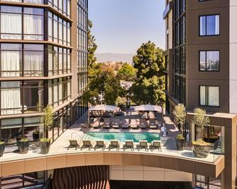 AC Hotel by Marriott Sunnyvale Moffett Park - Sunnyvale - Pool