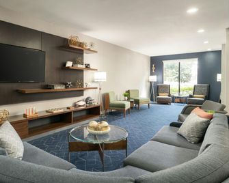 Courtyard by Marriott Gainesville FL - Gainesville - Sala de estar