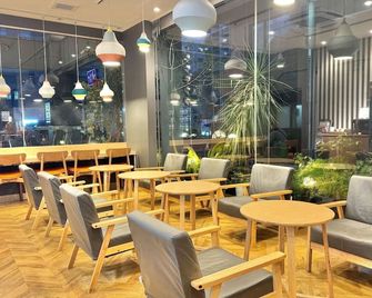 كوكو هوتل إيكيبوكورو إيست - طوكيو - مطعم