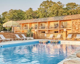 The June Motel, Sauble Beach - Sauble Beach - Pool