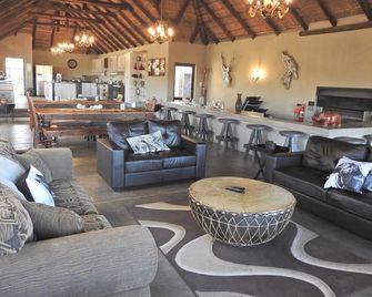 Balule Bushveld Safari Lodge - Phalaborwa - Living room