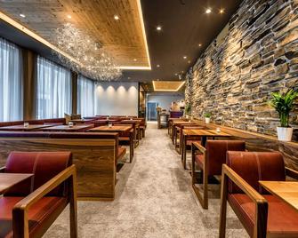 Lai Lifestyle Hotel - Vaz/Obervaz - Restauracja