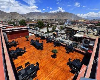 Thangka Hotel - Lhasa - Balkong