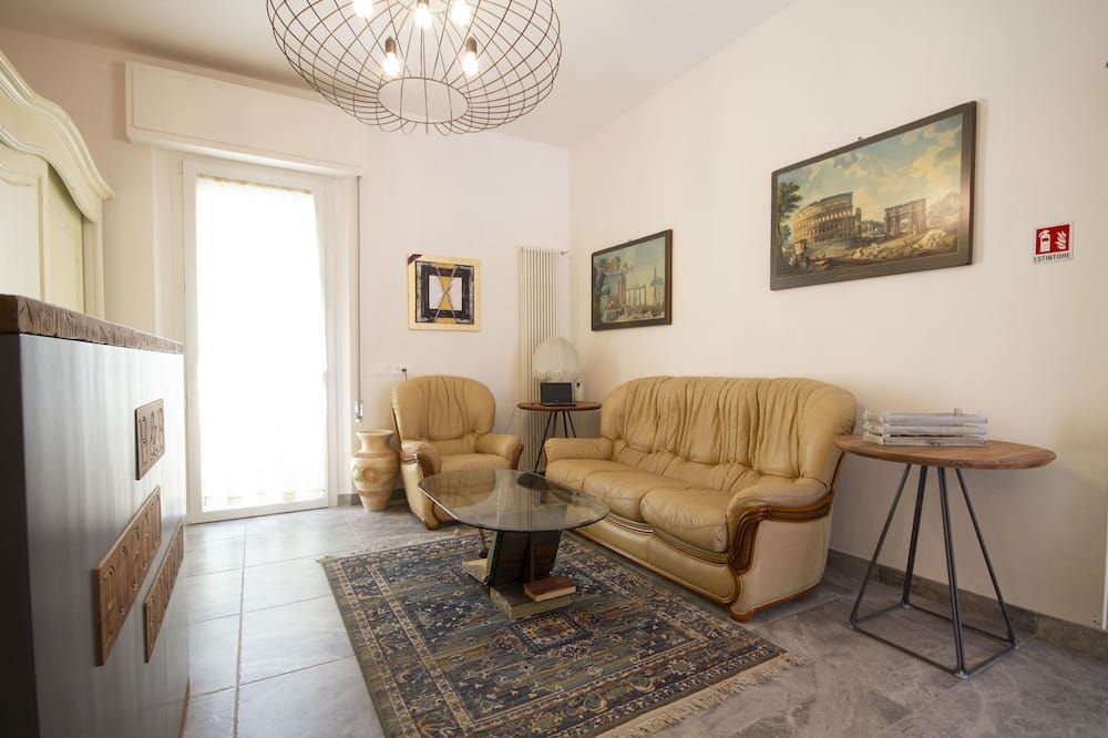 B&B Poggiobonizio - פוג'יבונסי - סלון