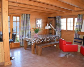 Chalet Trinitas, Veysonnaz / Les Agettes wifi and Infra red cabin - Vex - Salle à manger