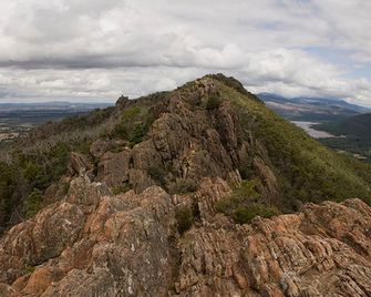 The Ledge Holiday House - Halls Gap
