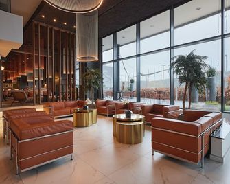 Van der Valk Hotel Liège Congres - Lieja - Lounge