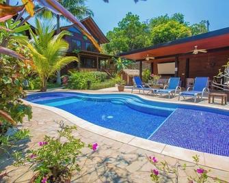 Caribbean Hideaway Seen On Hgtv - West End - Pool