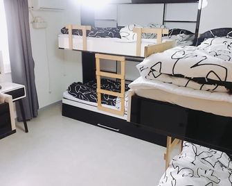 Lux Guesthouse - Seúl - Habitación