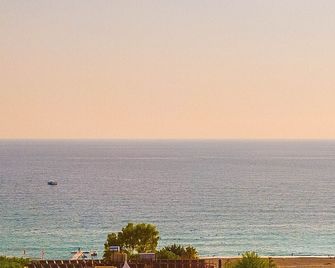 Elysium Elite Hotel - Kizilot - Buiten zicht