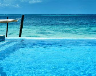 Marafiki Bungalows - Kiwengwa - Pool