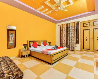 Hotel O Utsav Vatika Hotel - 哥打 - 臥室