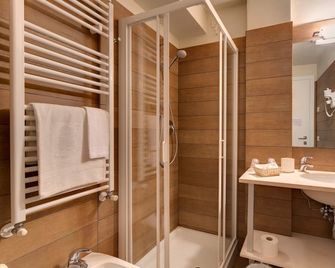 Camaiore/Hotel Bacco - Camaiore - Bad