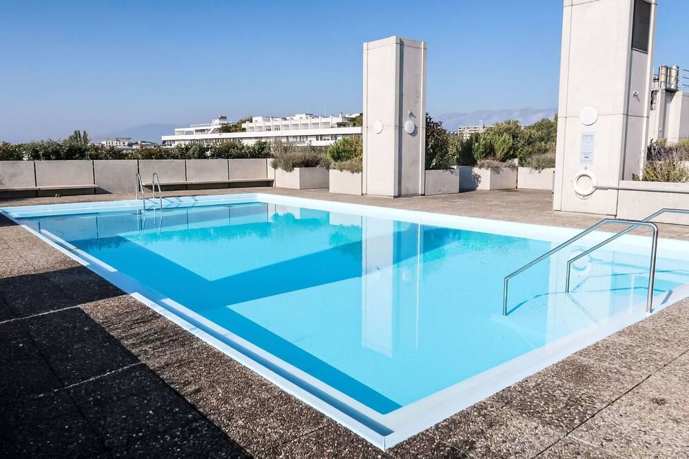 Résidence Ciomal by Interhome - ג'נבה - בריכה