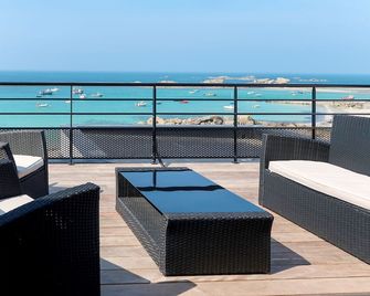 De la Digue by Interhome - Plouescat - Balcón