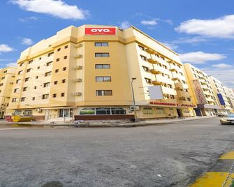 OYO 124 Al Salam Palace Hotel - Manama - Bâtiment