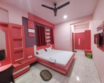 Hotel Shree Hari - Deoghar - Bedroom