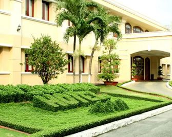 新山一酒店 - 胡志明市 - 胡志明市 - 建築