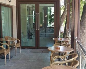 Minaides Hotel - Kakopetria