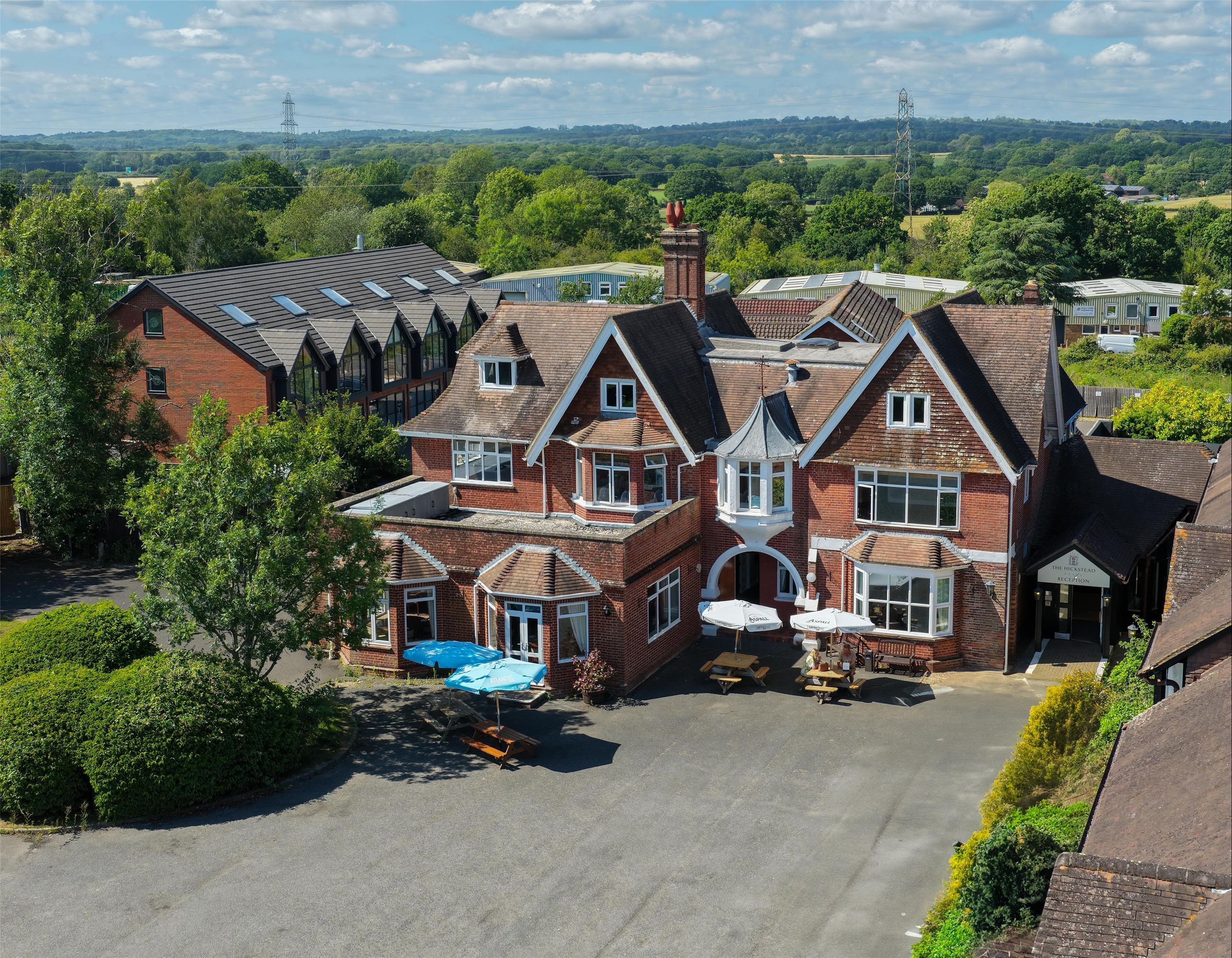 Hickstead Hotel - Haywards Heath - Gebouw