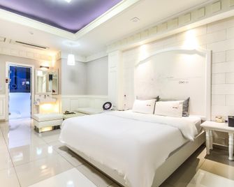 Gwangju Hanam Olle Business Hotel - Gwangju - Bedroom