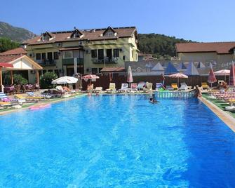 Carmina Hotel - Ölüdeniz - Pool