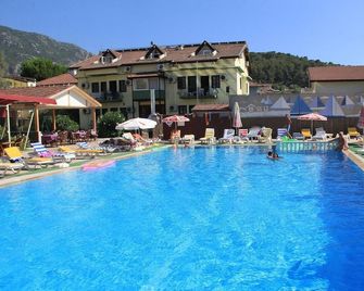 Carmina Hotel - Ölüdeniz - Kolam