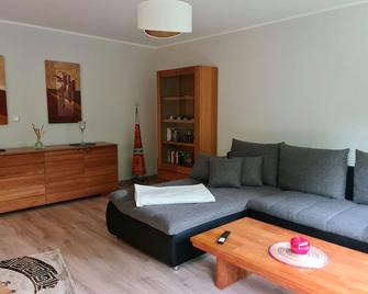 Ferienwohnung 'Erika' Rees am Niederrhein - Rees - Wohnzimmer