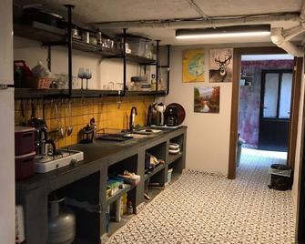 Titan House - Izmir - Kitchen
