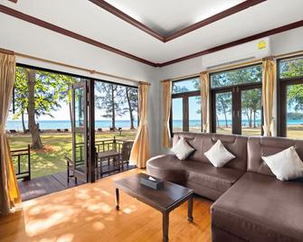Koh Chang Longstay Resort - Ko Chang - Living room