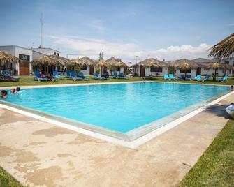 Qala Hotels & Resorts - Chincha Alta - Zwembad