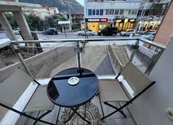 Pearl Apartments - Budva - Balcony