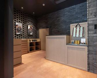 Nouvelle Hotel And Spa Jongro By Aank - Seoul - Front desk