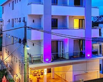 The Monalysa Suites & Residence - Grand Baie - Building