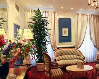 Hotel d'Etigny - Luchon - Lounge
