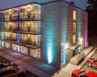 Clarion Pointe Rhinelander Downtown - Rhinelander - Edificio