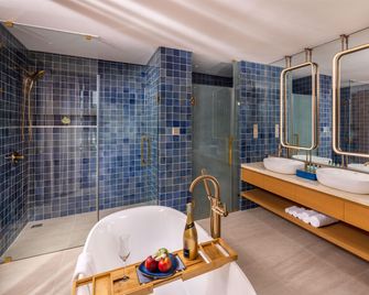 Wyndham Hoi An Royal Beachfront Resort & Villas - Hoi An - Sovrum