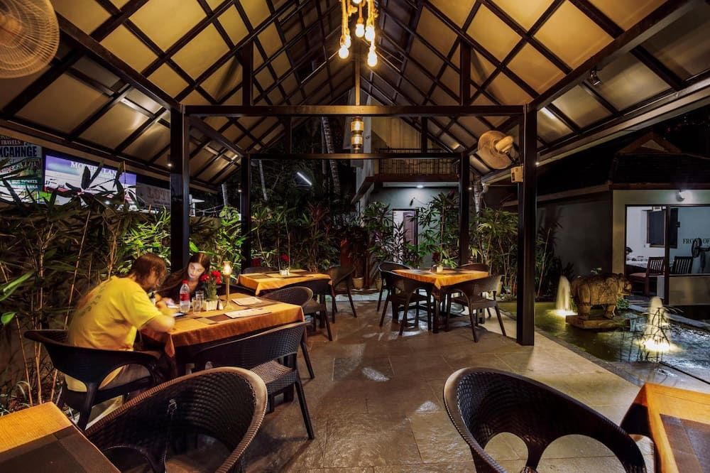 Ideal Ayurvedic Resort Kovalam - טריבאנדרום - מסעדה